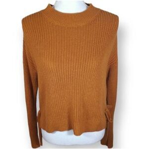 FOREVER 21 MUSTARD YELLOW SPLIT SIDE SWEATER SZ.S EUC.